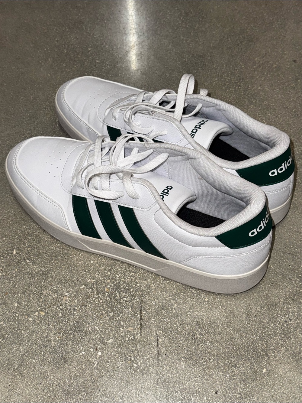 NEW Adidas Breaknet 3.0 Men's Trainers Shoes Sneaker White/Green Sz12, Excellent